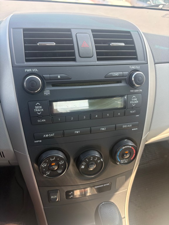 2010 Toyota Corolla Image 16