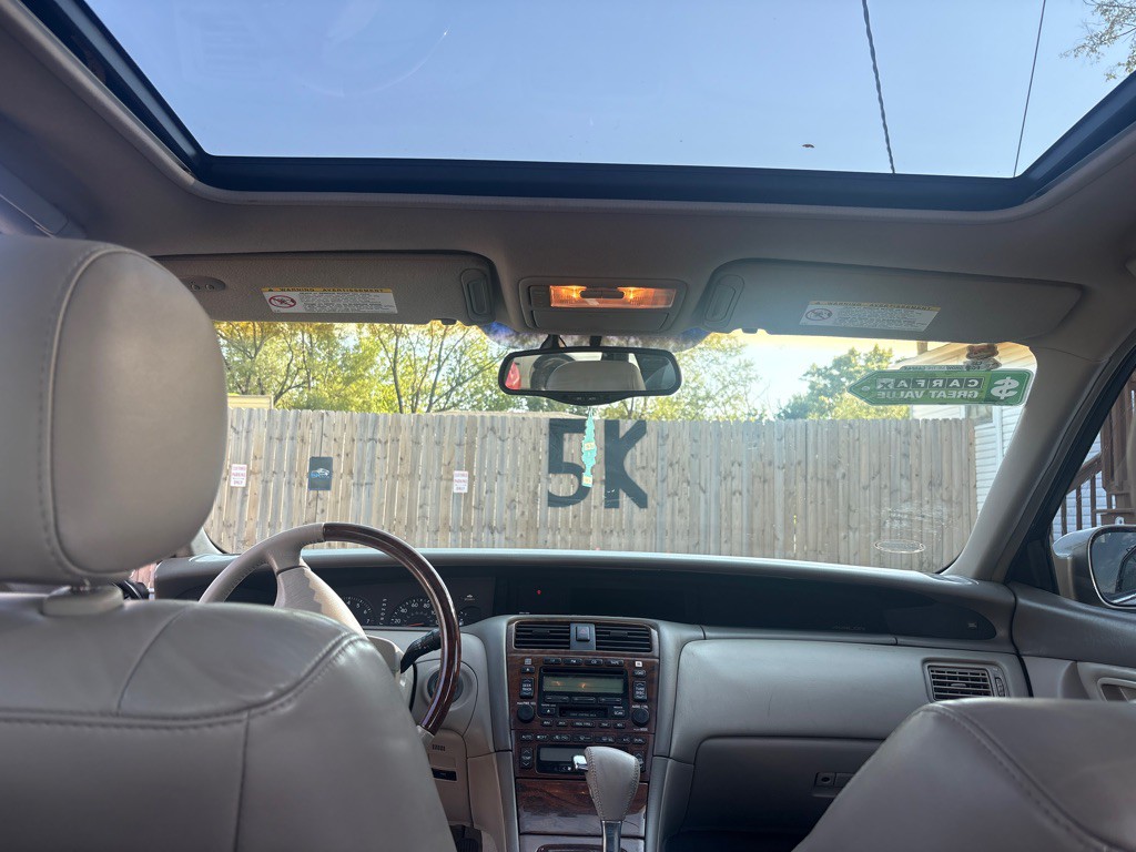 2004 Toyota Avalon Image 12