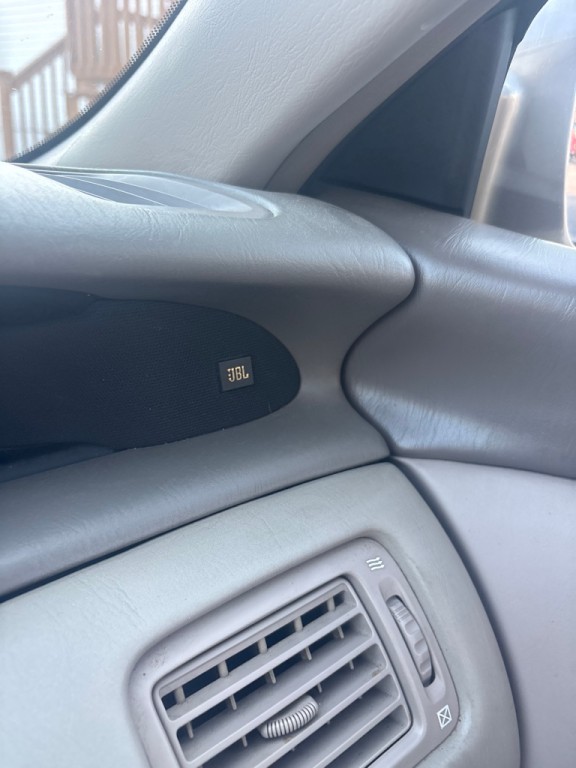 2004 Toyota Avalon Image 22