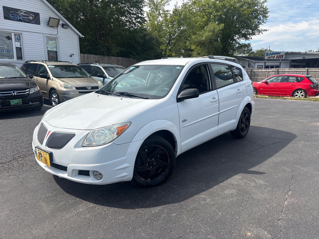 2005 Pontiac Vibe Image 1