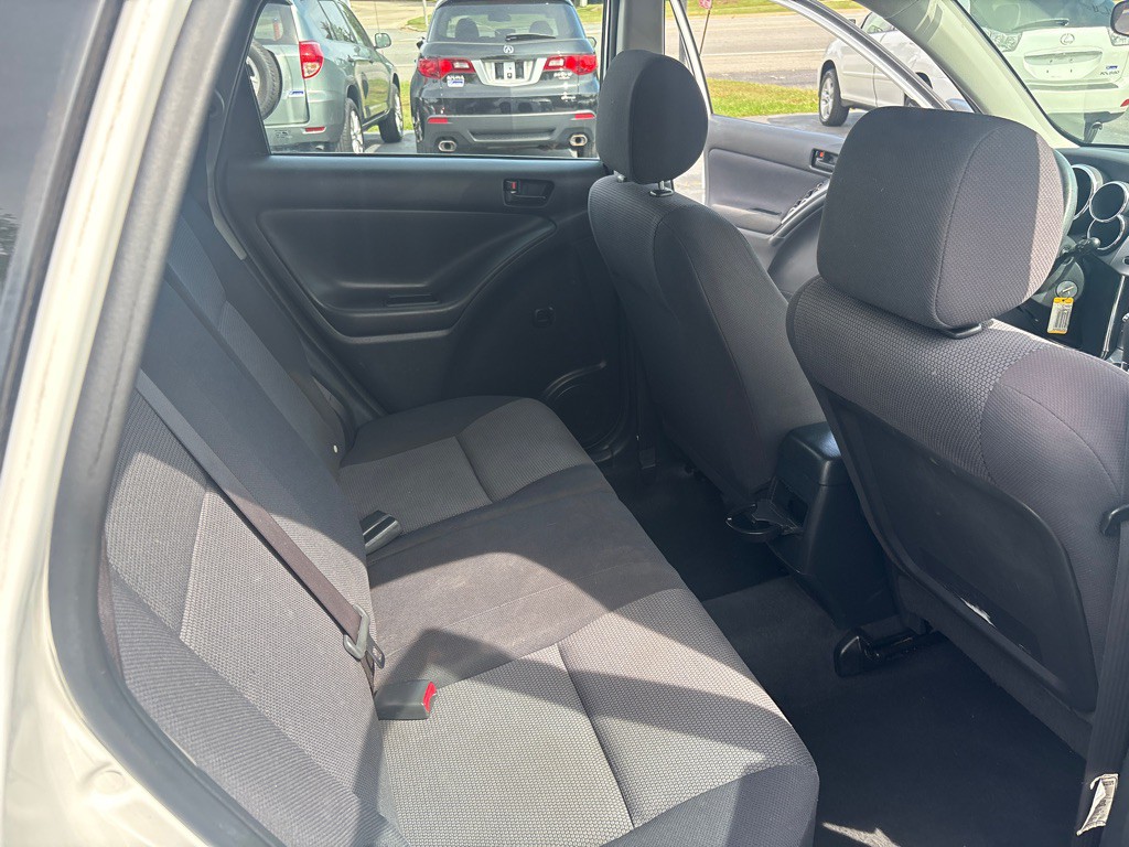 2005 Pontiac Vibe Image 13