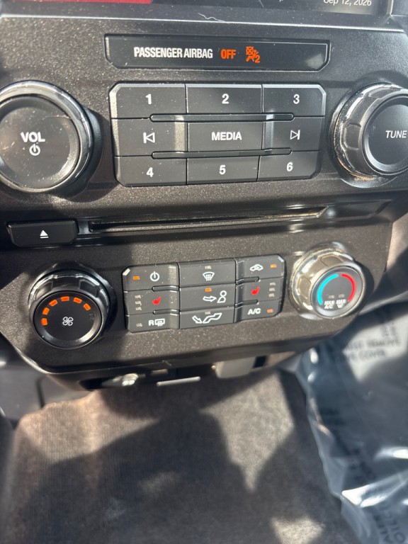 2015 Ford F-150 Image 24