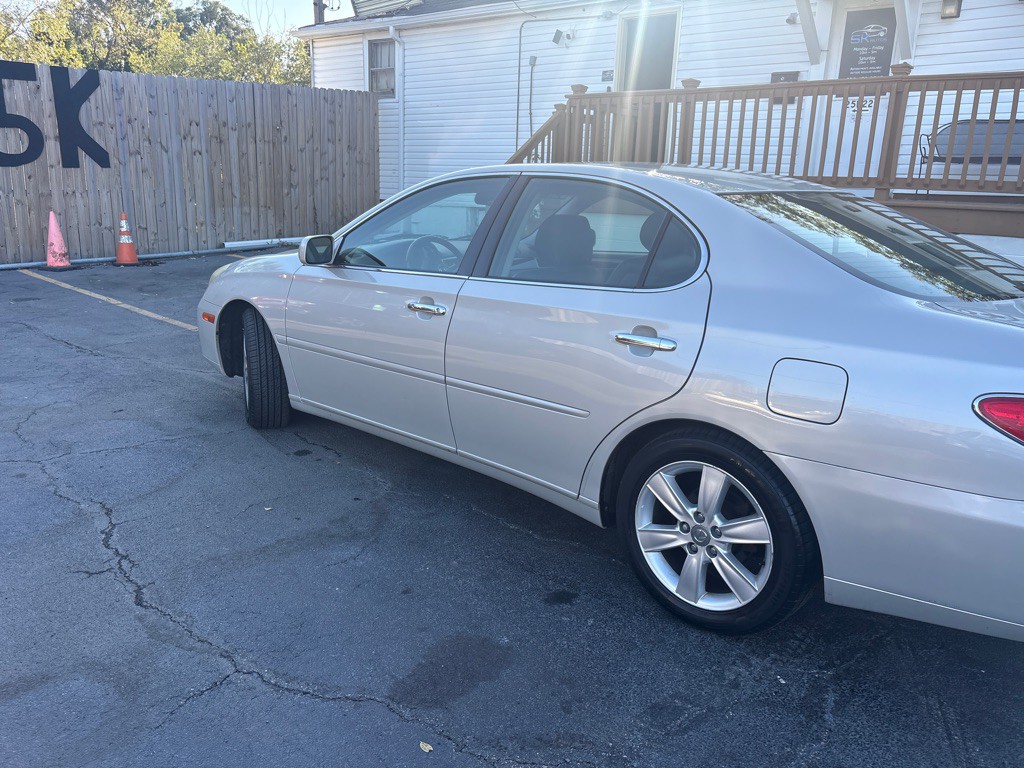 2005 Lexus ES Image 6