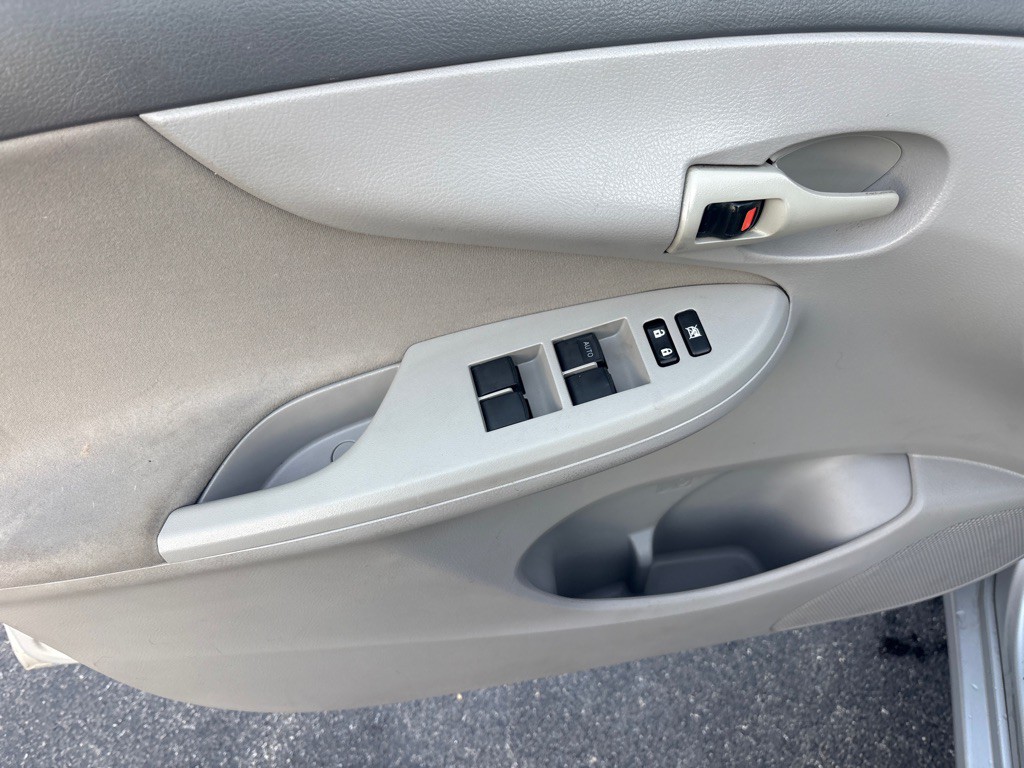 2009 Toyota Corolla Image 13