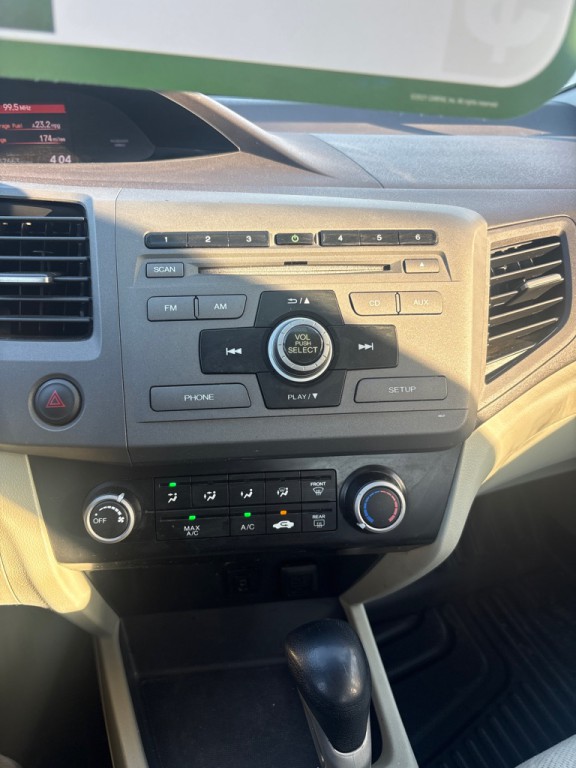 2012 Honda Civic Image 17