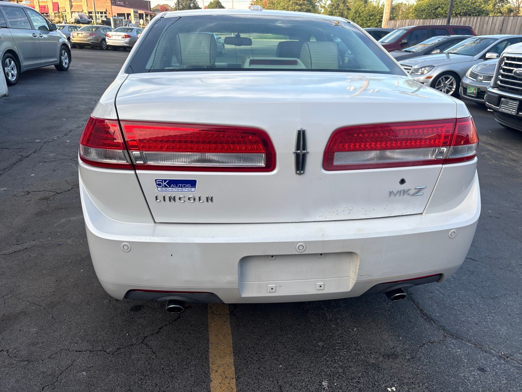 2011 Lincoln MKZ Image 5