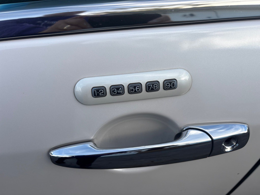 2011 Lincoln MKZ Image 7