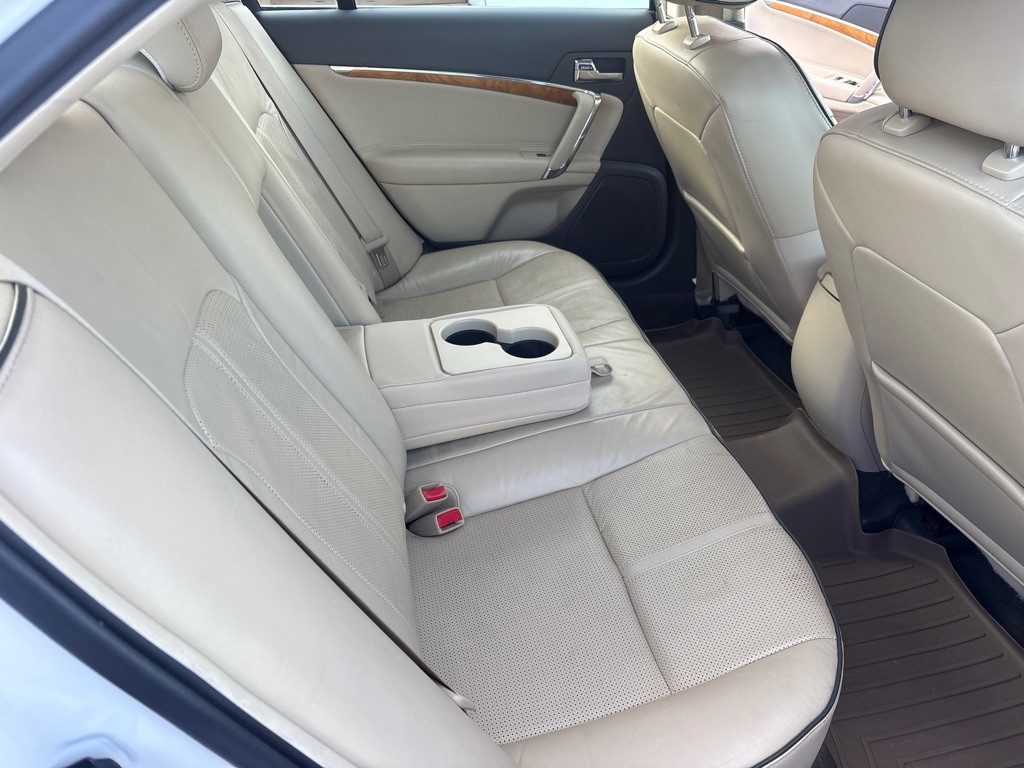 2011 Lincoln MKZ Image 13