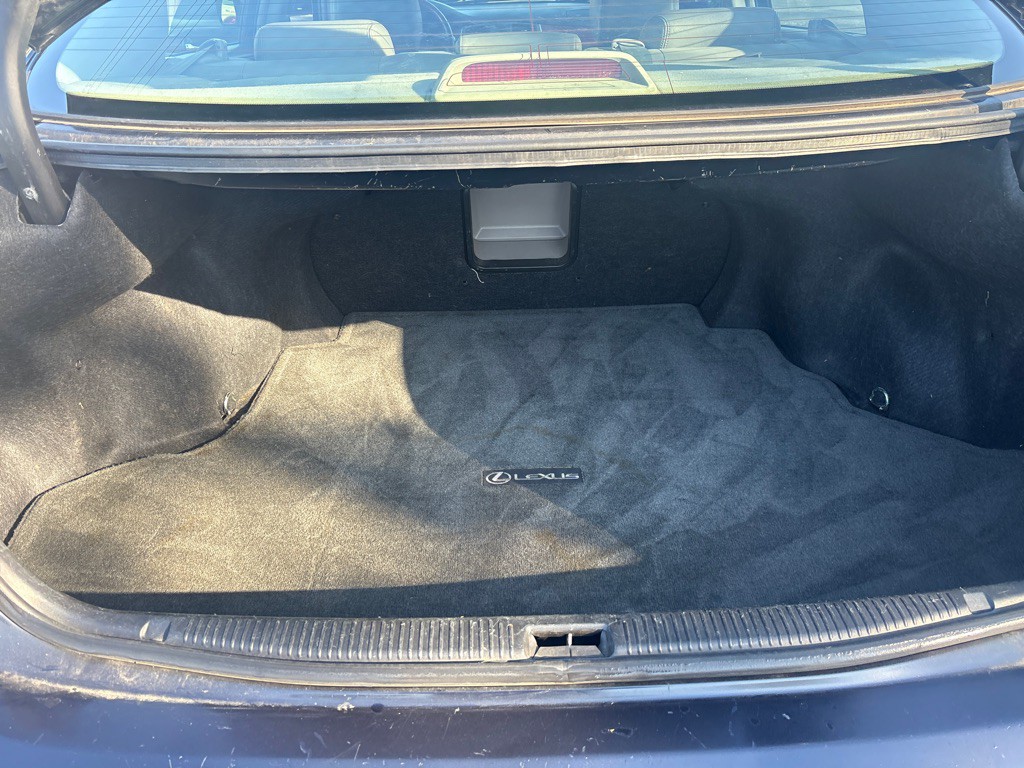 2003 Lexus ES Image 8