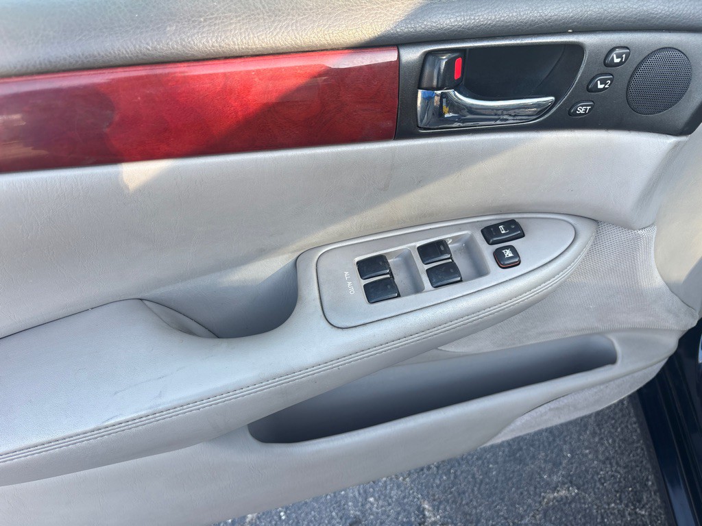 2003 Lexus ES Image 14
