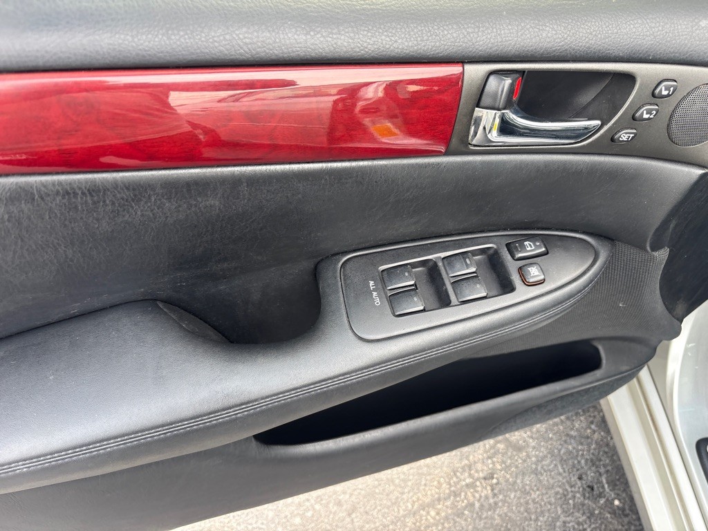 2002 Lexus ES Image 14