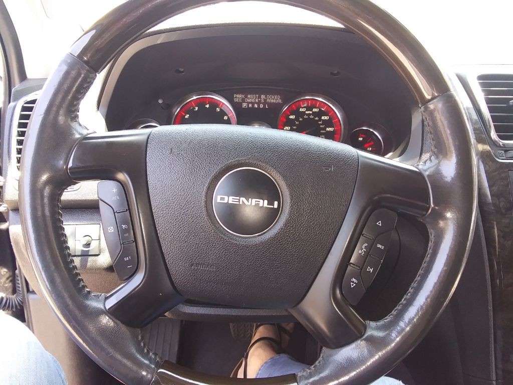 2012 GMC Acadia Image 5