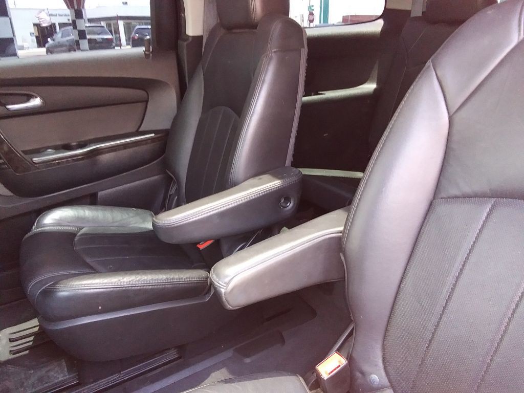 2012 GMC Acadia Image 10
