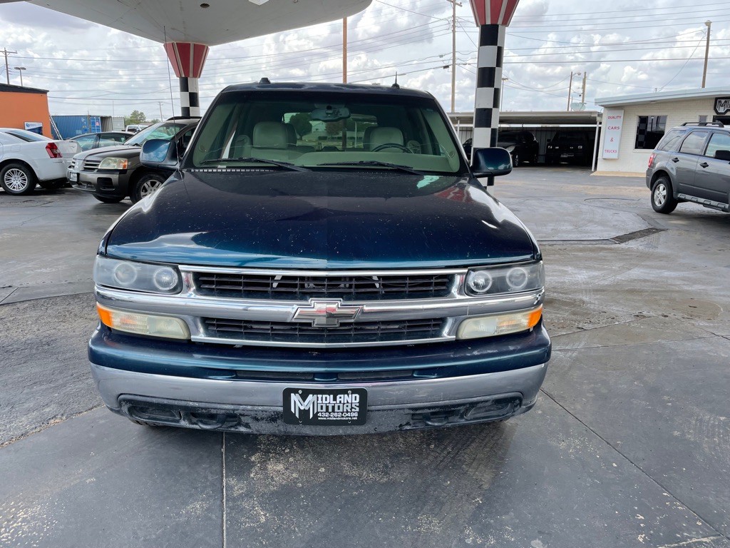 2005 Chevrolet Tahoe Image 3