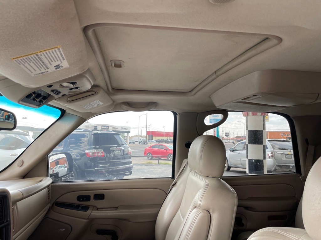 2005 Chevrolet Tahoe Image 9