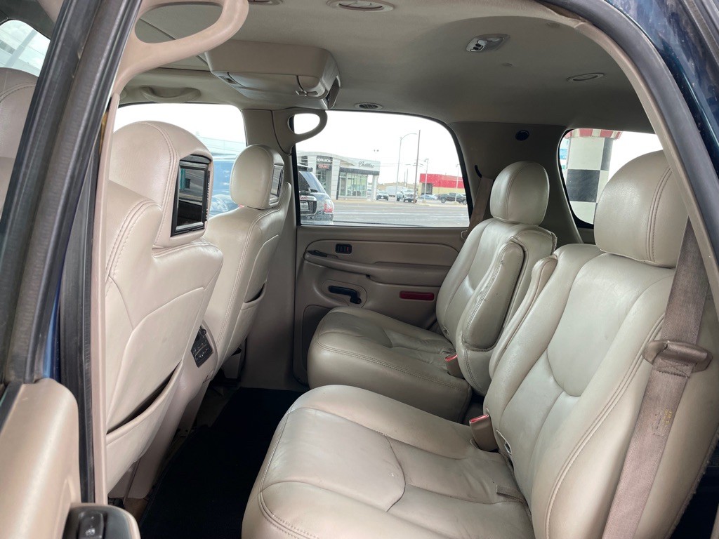 2005 Chevrolet Tahoe Image 10