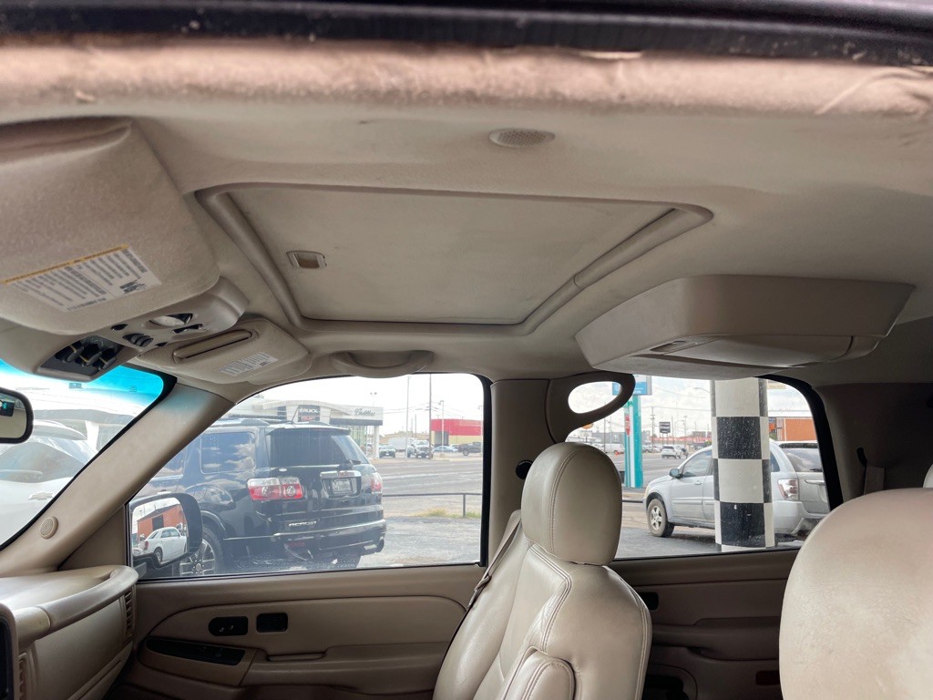 2005 Chevrolet Tahoe Image 13