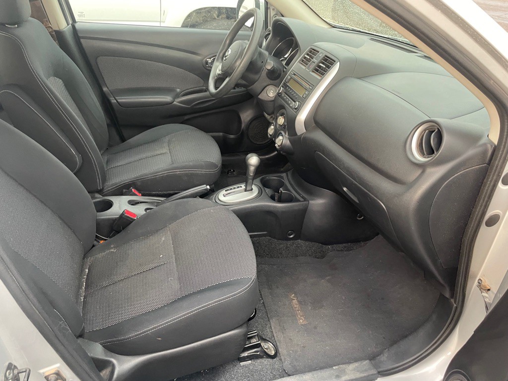 2014 Nissan Versa Image 5