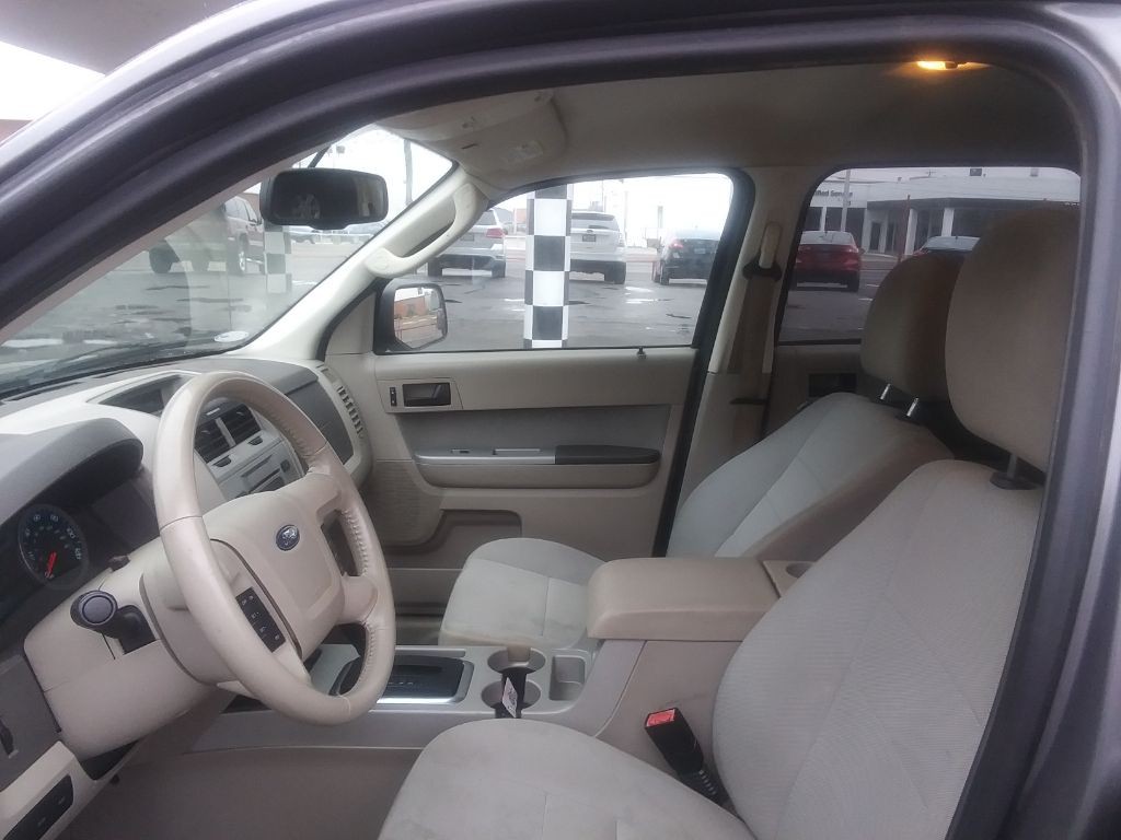 2012 Ford Escape Image 8
