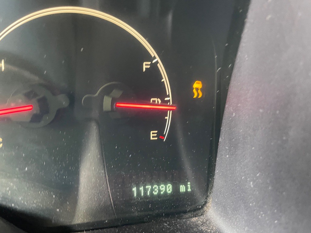 2004 Lincoln Navigator Image 10