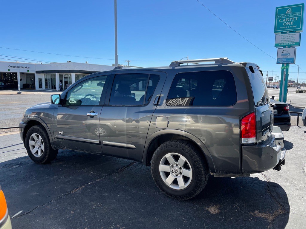 2005 Nissan Armada Image 1