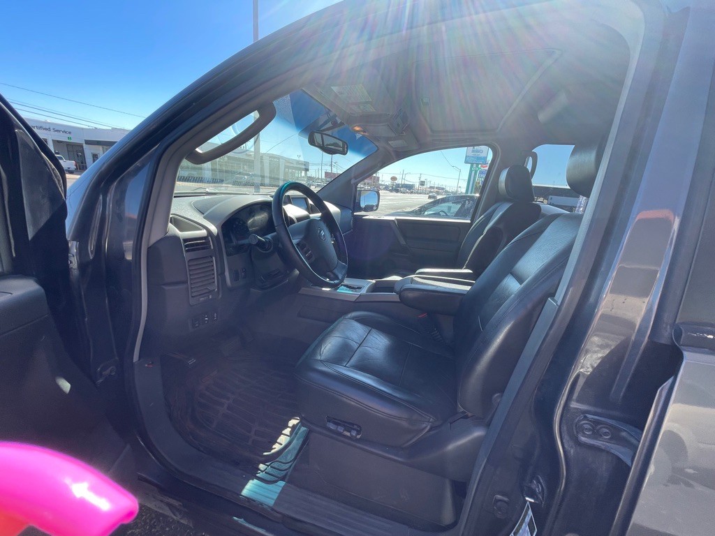 2005 Nissan Armada Image 6