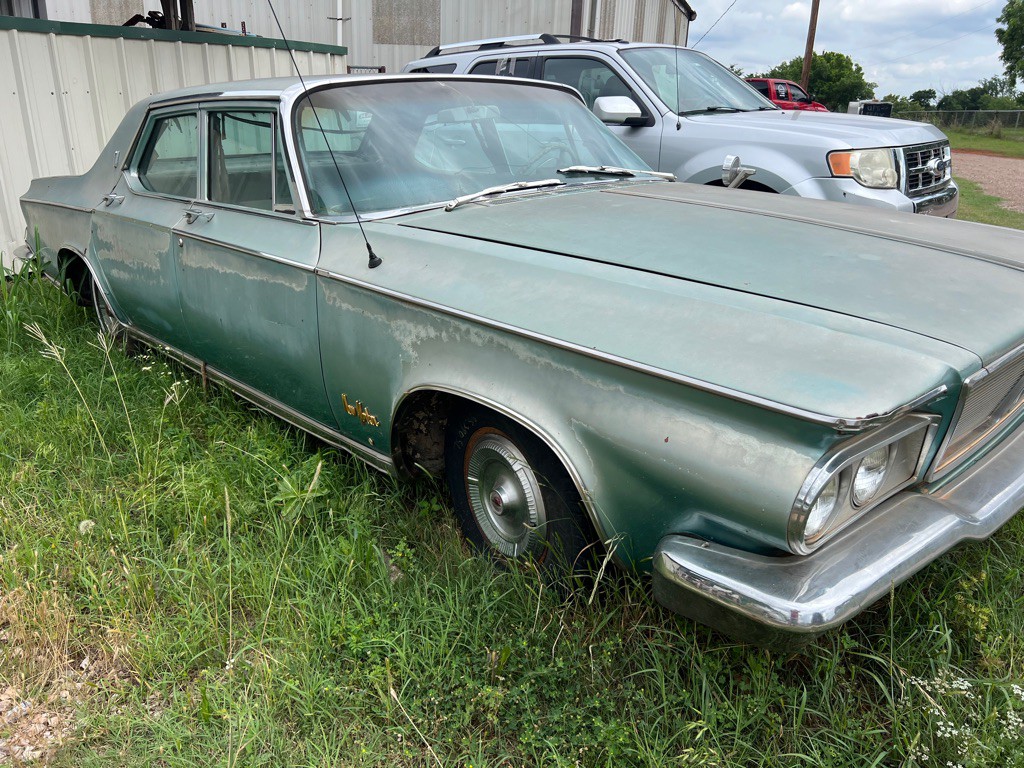 1964 Chrysler New Yorker Image 3