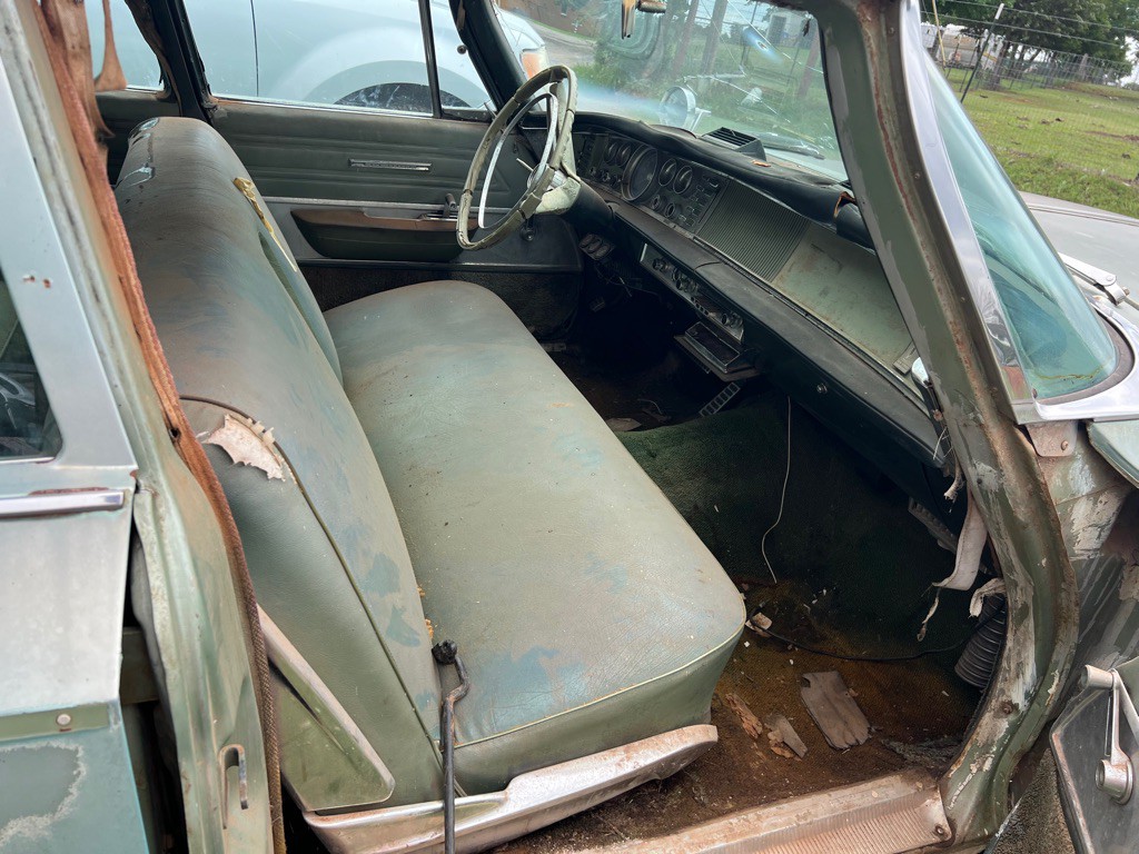 1964 Chrysler New Yorker Image 4