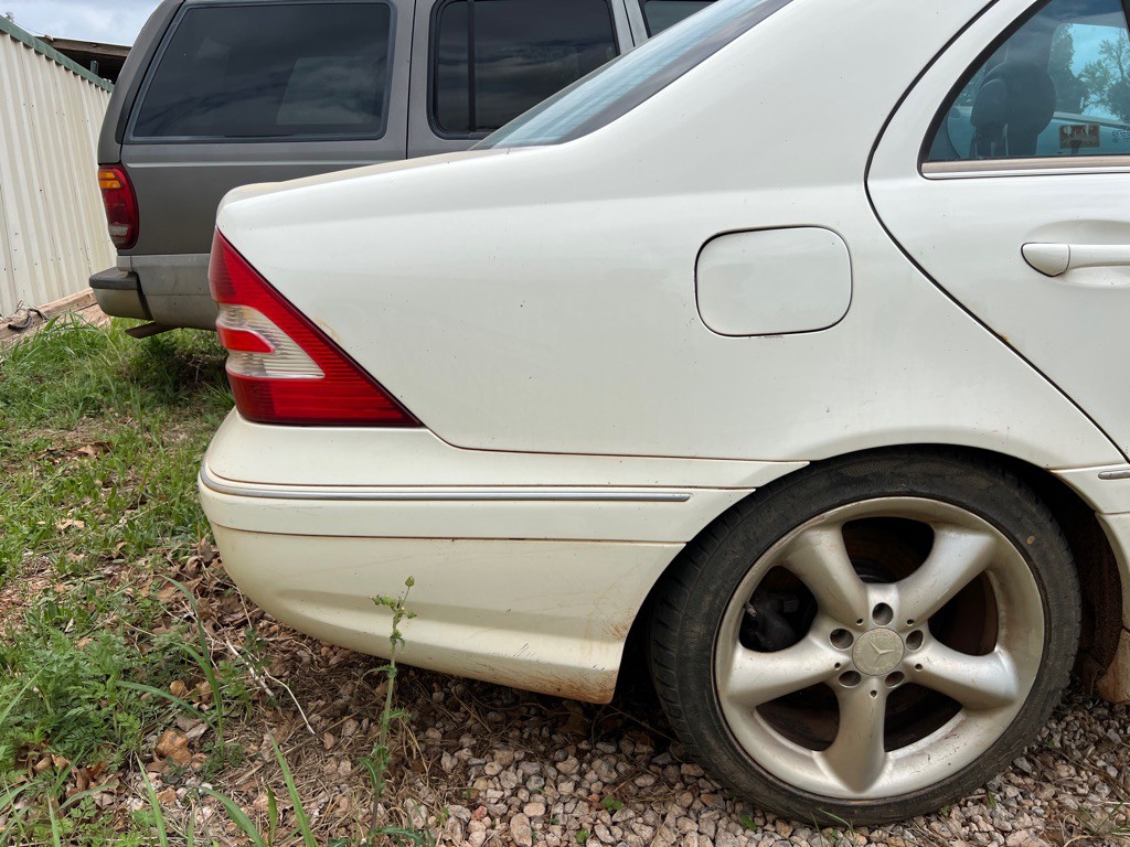 2005 Mercedes-Benz C-Class Image 5