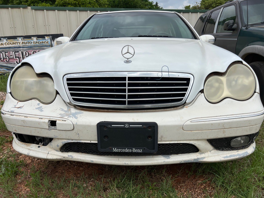 2005 Mercedes-Benz C-Class Image 13