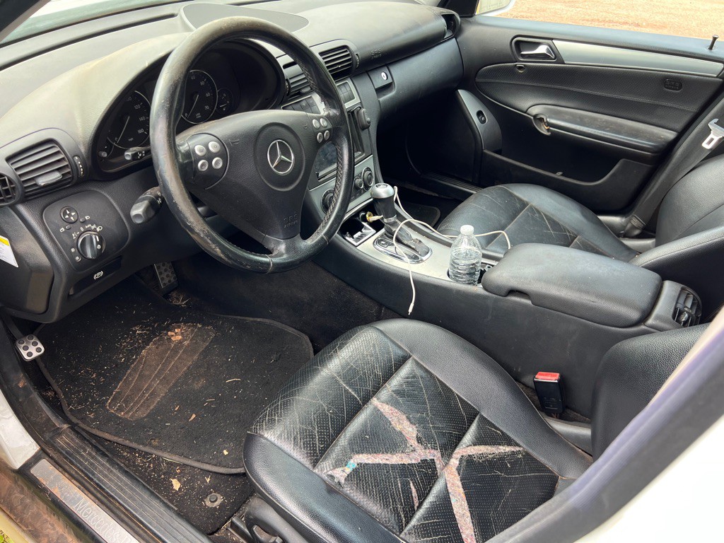 2005 Mercedes-Benz C-Class Image 16