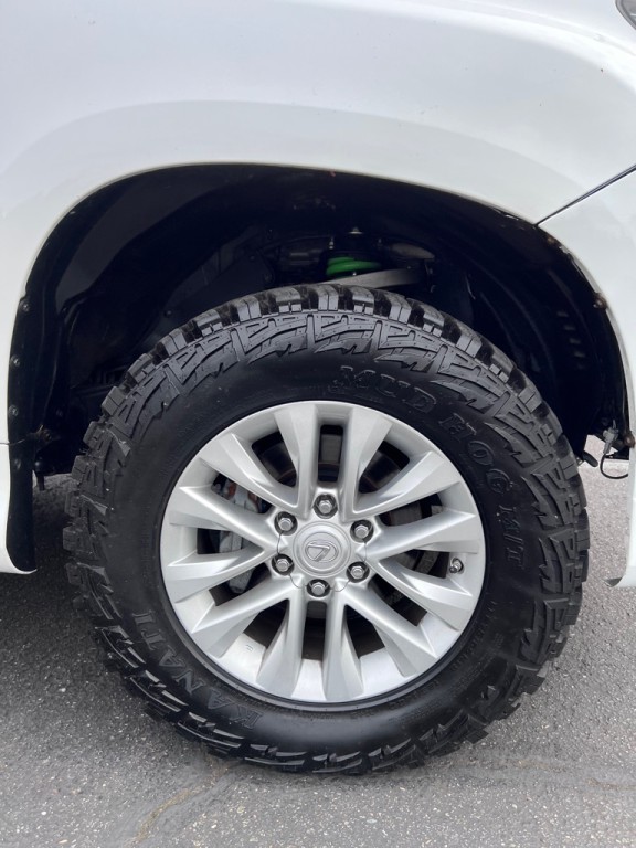 2018 Lexus GX Image 8