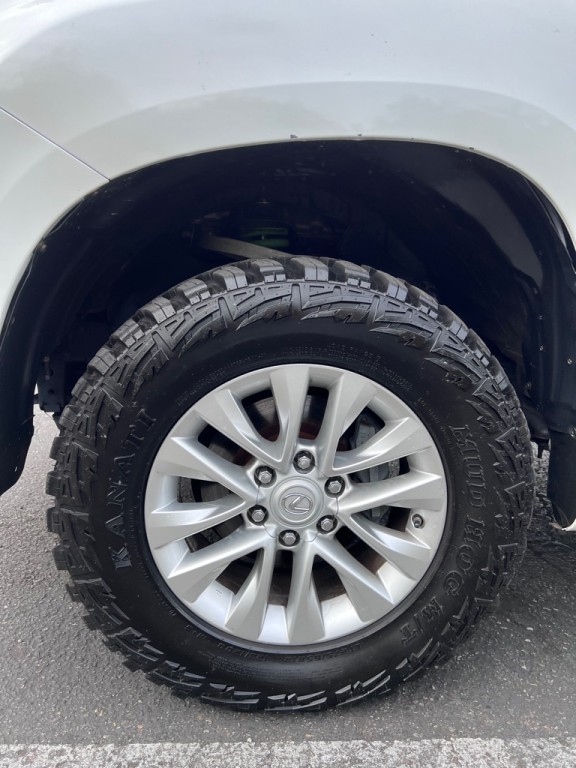 2018 Lexus GX Image 21