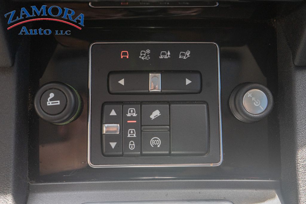 2016 Land Rover LR4 Image 15
