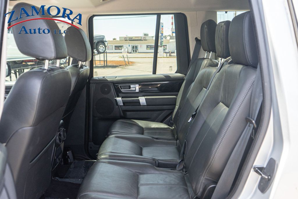 2016 Land Rover LR4 Image 17
