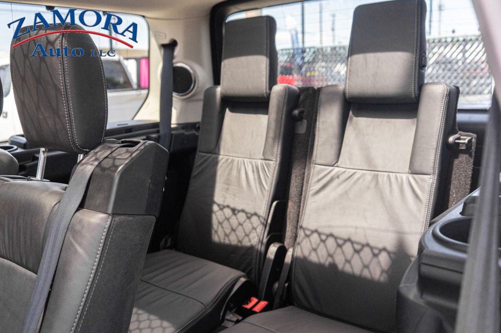 2016 Land Rover LR4 Image 18