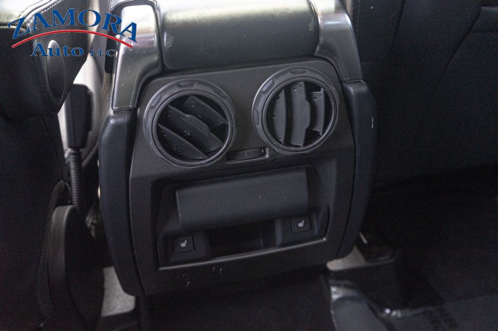 2016 Land Rover LR4 Image 19