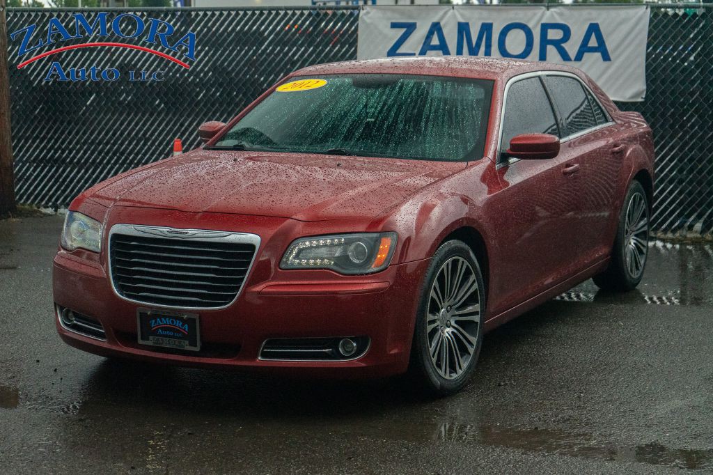 2012 Chrysler 300 Image 3