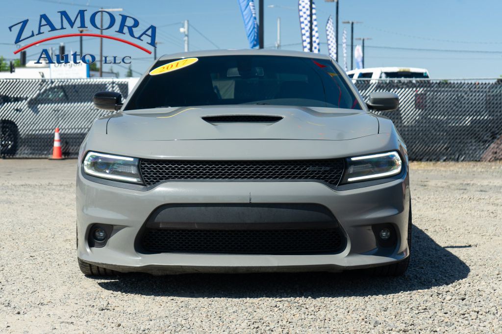 2017 Dodge Charger Image 2