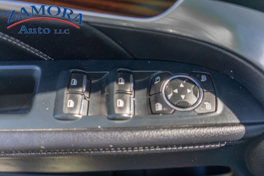 2016 Ford Explorer Image 12