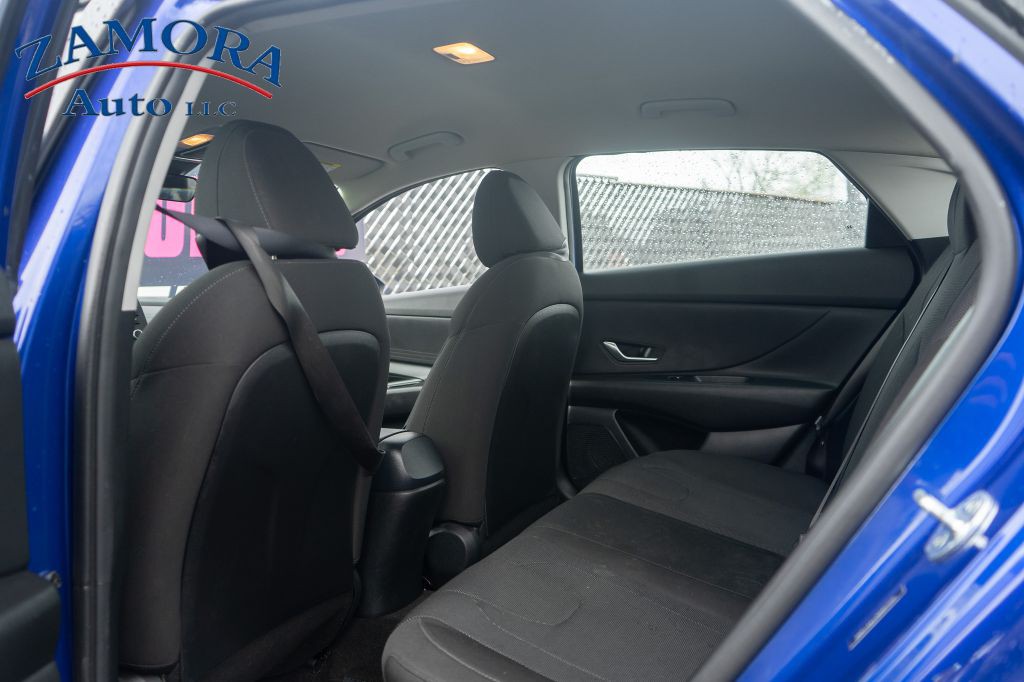 2022 Hyundai Elantra Image 10