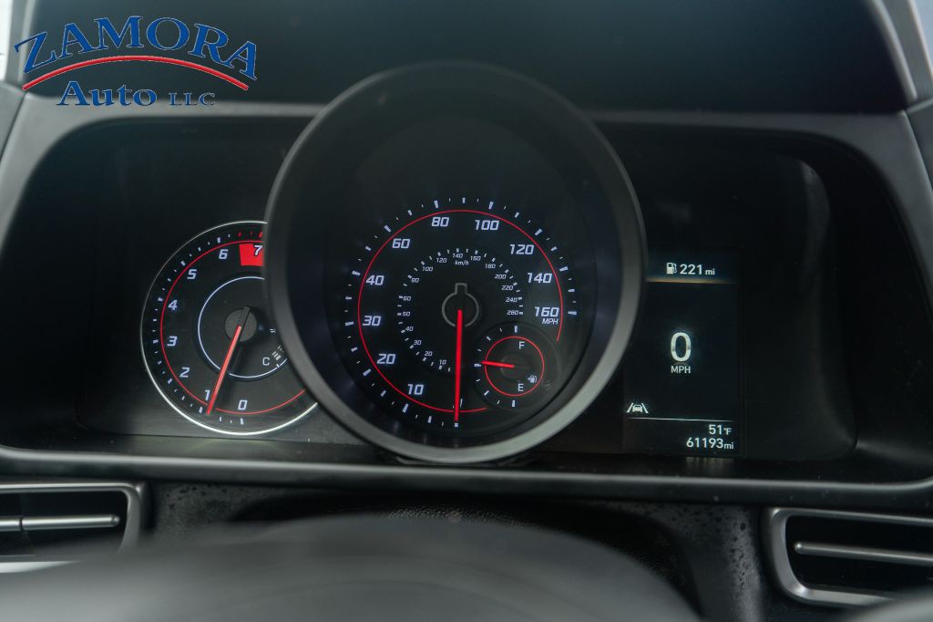 2022 Hyundai Elantra Image 16