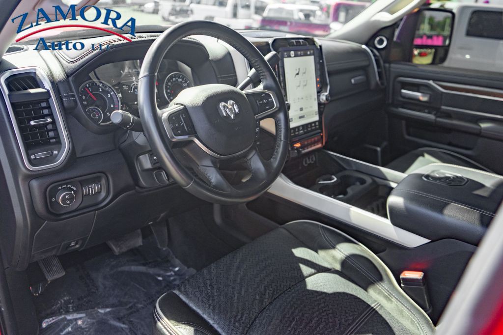 2023 RAM 3500 Image 8