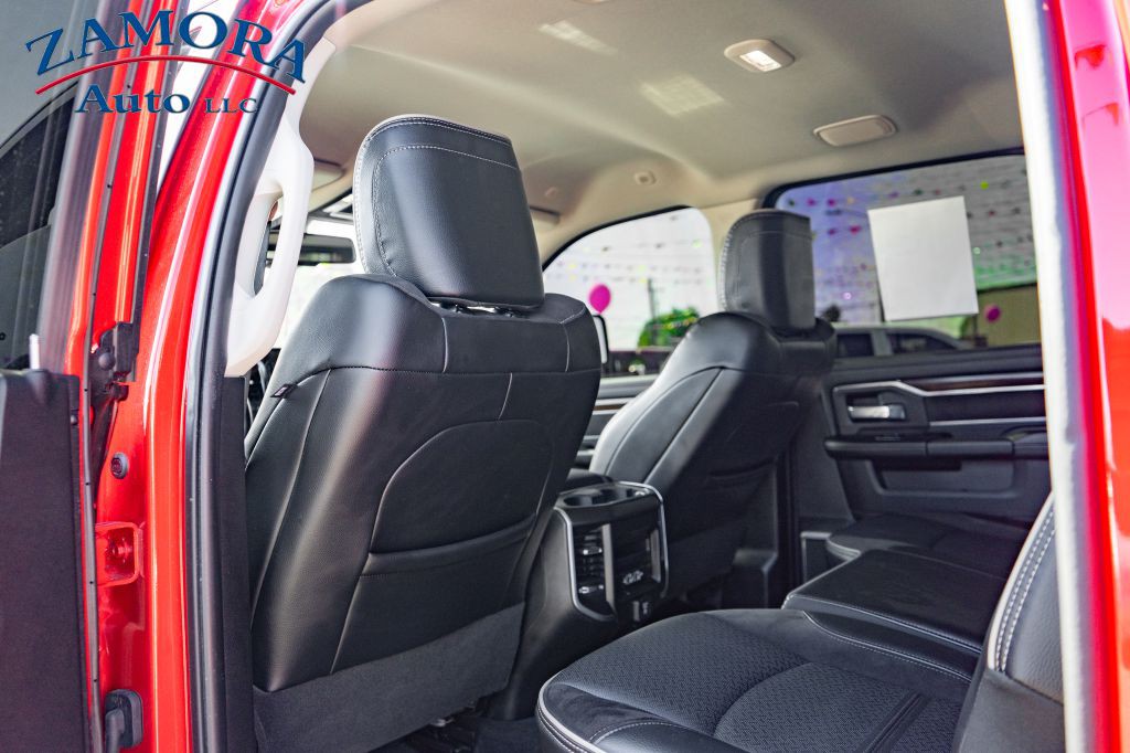 2023 RAM 3500 Image 10