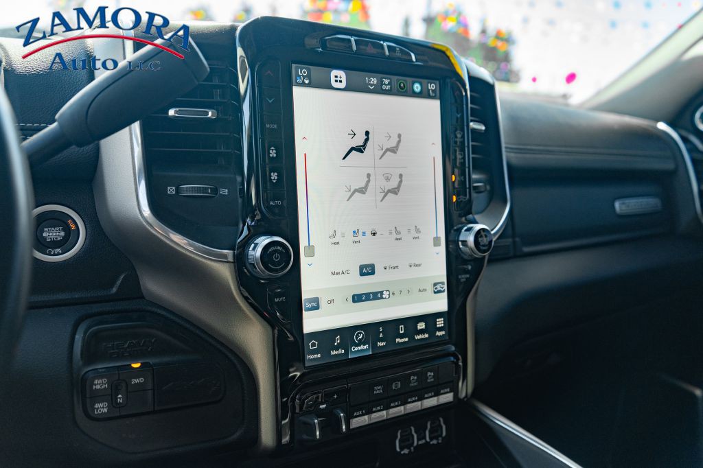 2023 RAM 3500 Image 15