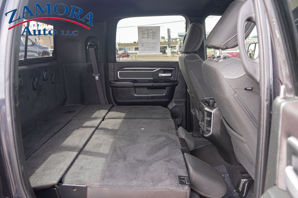 2019 RAM 3500 Image 16