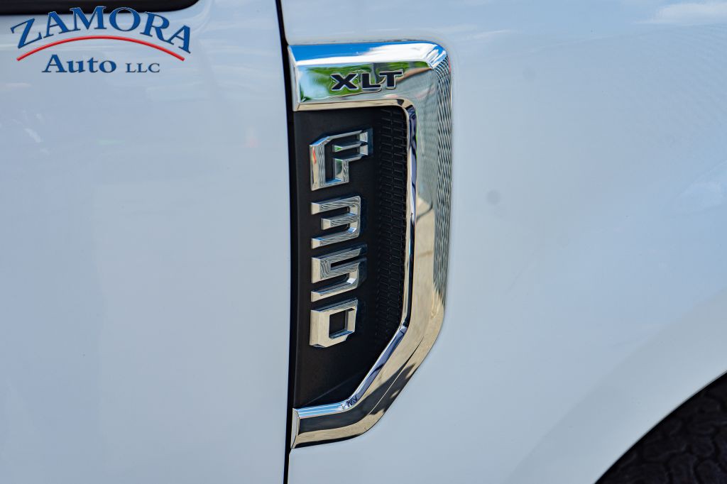 2017 Ford F-350 Image 9