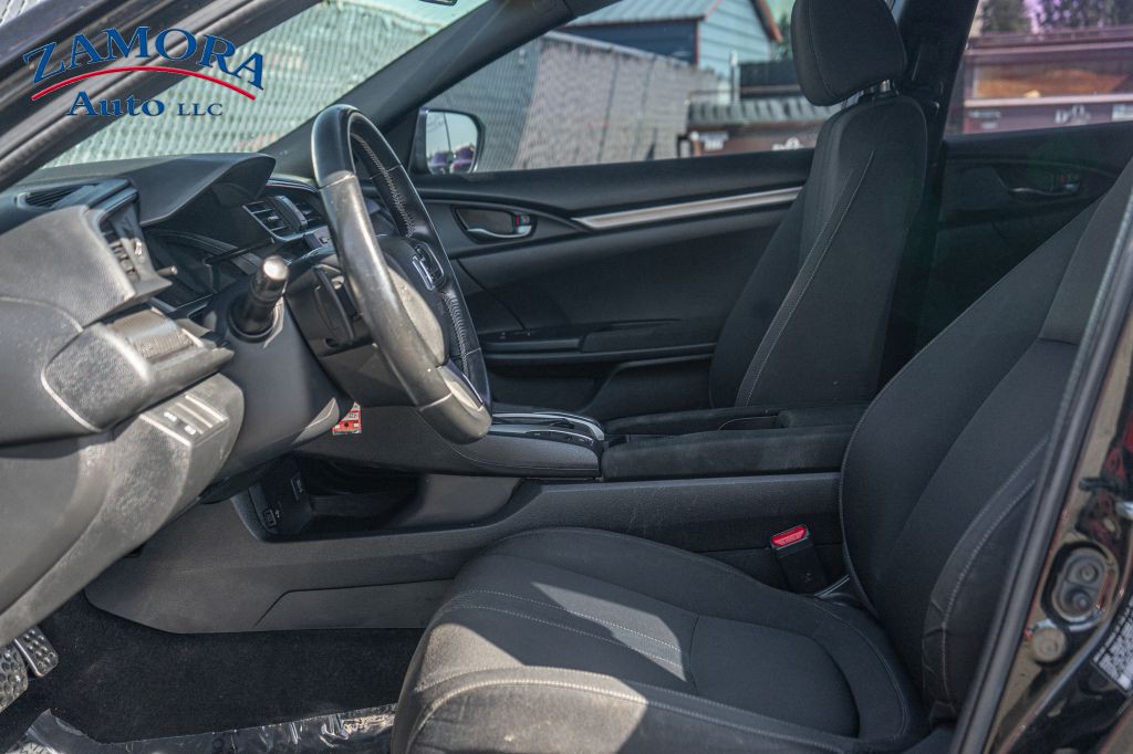 2017 Honda Civic Image 8