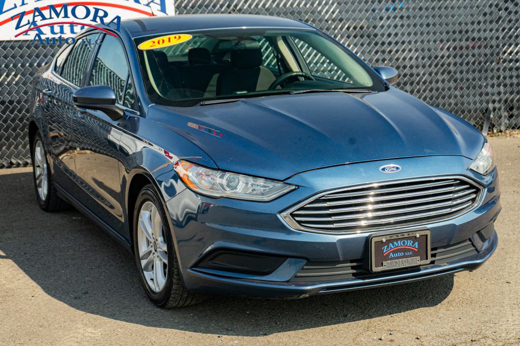 2018 Ford Fusion Image 1
