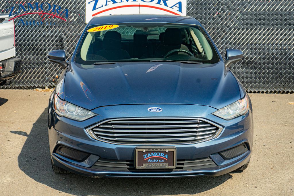 2018 Ford Fusion Image 2